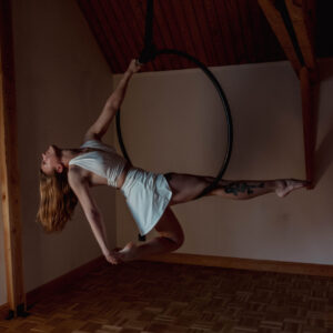 thaisa-aerialhoop-thoa